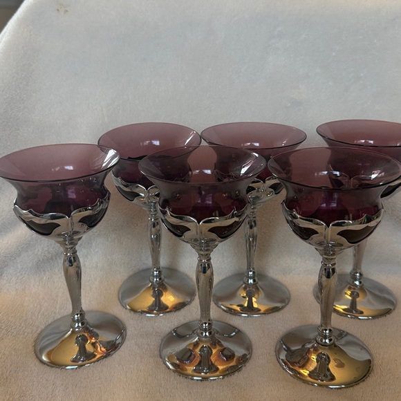 Pfaltzgraff Other - Vintage Silver Pedestal with glass amethyst Coupe Glasses Set of 6